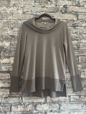 Lucky Brand Distressed Gray Knit Pullover Side Bottom Slits for Comfy fit